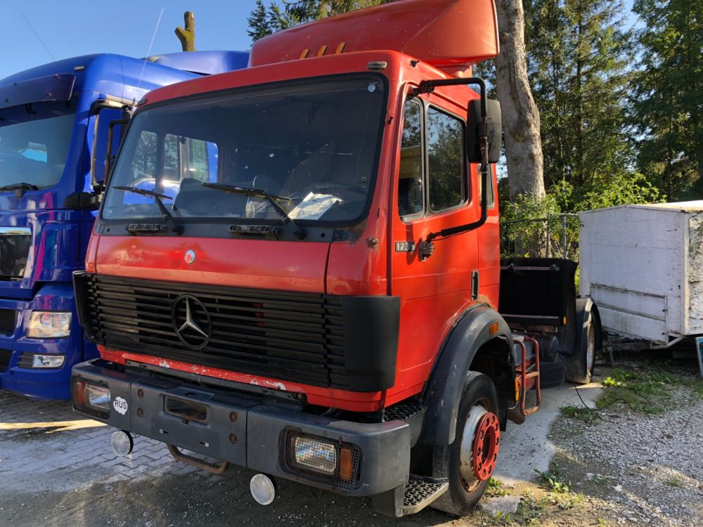 MERCEDES-BENZ 1735 Year: 1990 Price: 10 900 EUR Used Tractor
